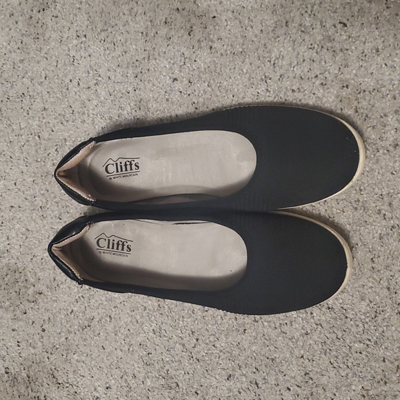 Cliffs black slip ons sz 8.5 - Picture 1 of 7